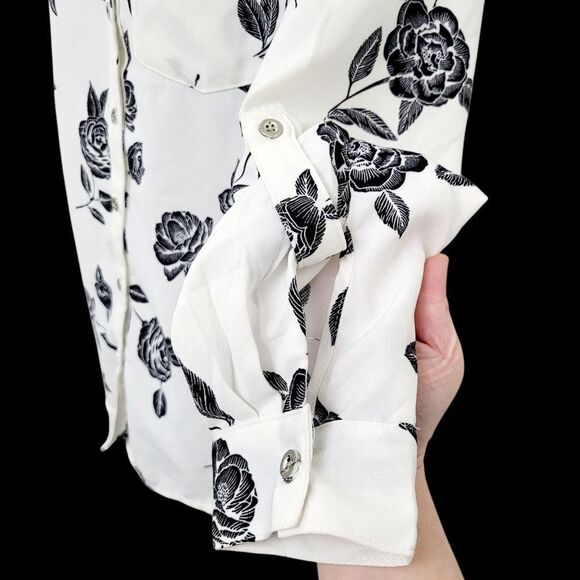 2/$20 Lily Morgan Black & White Rose Buttons Down Shirt TopSize: M - Picture 5 of 8